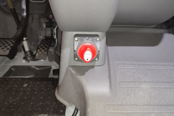 KUFATEC Komplettset Batterie-Hauptschalter für VW Crafter SY, SC, MAN TGE