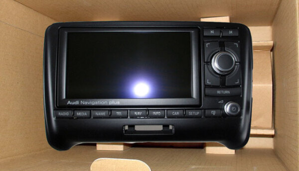Audi TT 8J Navi RNS-E  8J0035192 SDS DVD MP3 TT
