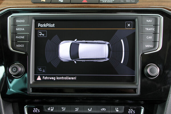 Komplett-Set Park Pilot Front + Heck inkl. OPS für VW Passat B8