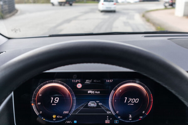 Komplettset zur Nachrüstung Distanzregelung Distronic pro Code 239 für Mercedes B-Klasse W247