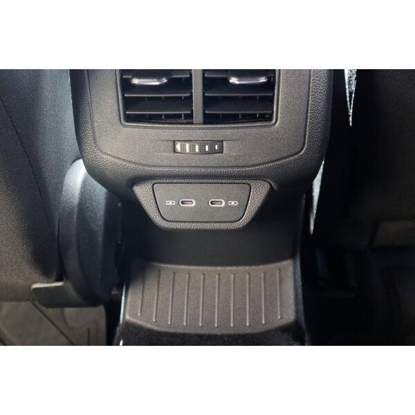 KUFATEC Komplettset USB Hub für VW T-Roc A11, D11